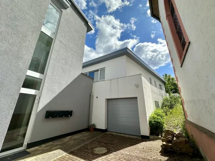 Außenansicht - Wohnung mieten in Neckargerach - Erstbezug:Moderne 2-Zi.-Wohnung mit Garage