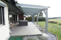 überdachte Terrasse