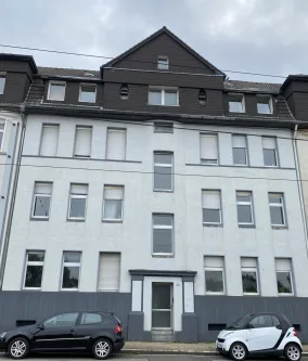 Fassade - Wohnung kaufen in Essen / Bergerhausen - Interessante Kapitalanlage...Doppeltes Lottchen - 2 vermietete ETW's auf einer Etage