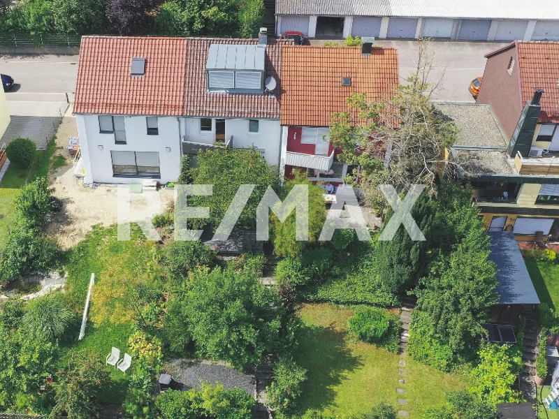 Luftaufnahme 2  - Haus kaufen in Heidenheim - Keine Käuferprovision - Exklusiv saniertes Reihenhaus mit vielen Extras - 40m² Terrasse + Balkon