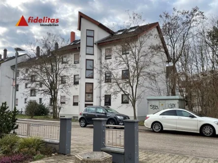 Hausansicht - Wohnung kaufen in Linkenheim-Hochstetten - schöne 2-Zi.-Wohnung mit Balkon