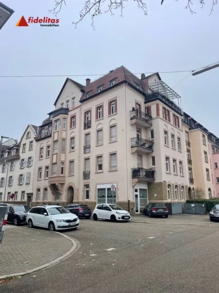 Hausansicht - Wohnung kaufen in Karlsruhe - 2-Zimmer-Altbau-Wohnung in der Karlsruher Weststadt