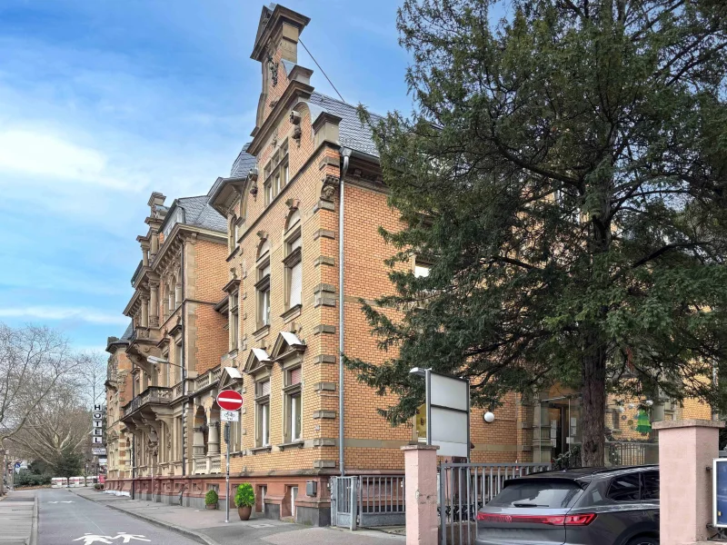 Außenansicht - Haus kaufen in Heidelberg - Kapitalanlage in HD-Zentrum - Kindergarten in hervorragender Lage mit Garten