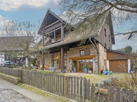 Titelbildakt Kopie - Haus kaufen in Schönbrunn - Loftartiges, stilvolles Wohnen auf hohem Niveau in ehemaliger Scheune in Schönbrunn