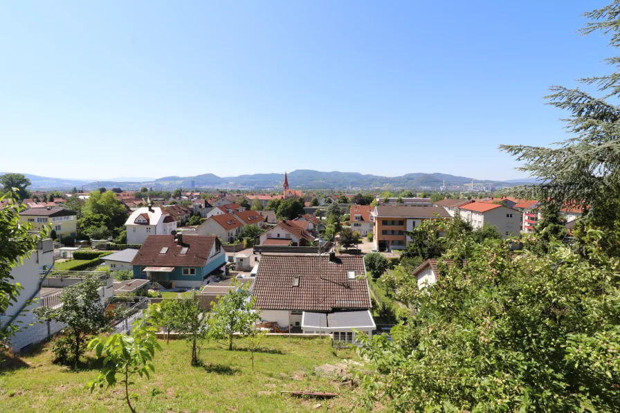 IMG_5981 - Grundstück kaufen in Grenzach-Wyhlen - Attraktives Baugrundstück in Hanglage von Wyhlen mit Blick nach Basel u. in die Schweizer Berge!