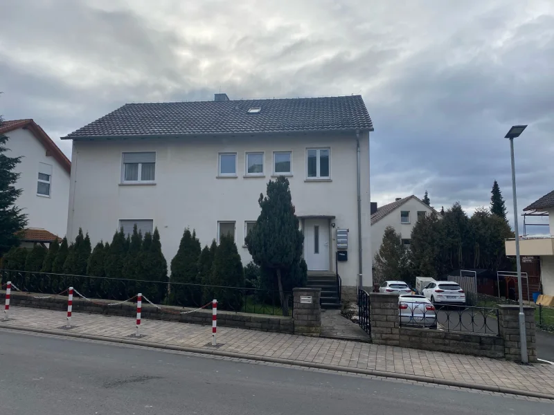 Aussenansicht Objekt - Wohnung kaufen in Bad Neustadt - Schöne 3,5 Zimmer Wohnung Nähe Rhön-Klinikum