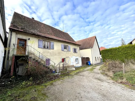 Außenansicht  - Haus kaufen in Schliengen - Handwerker aufgepasst! Renovierungsbedürftiges Haus in Schliengen