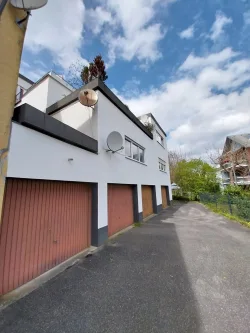 Garagen - Wohnung kaufen in Wehr - Schicke 3-Zimmer-Wohnung mit Dachterrasse