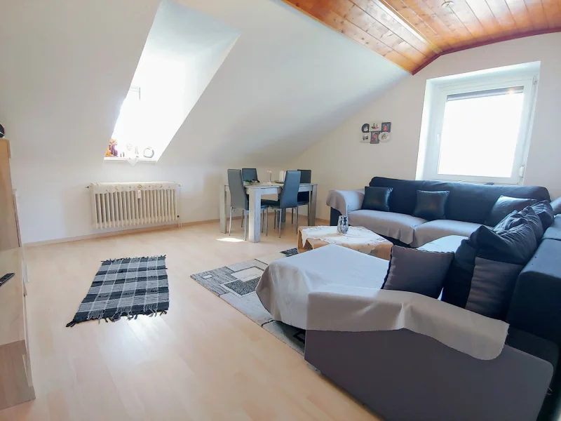 20230328_122117_HDR~2 - Wohnung kaufen in Lörrach - 3-Zi-DG-Wohnung in ruhiger und schöner Lage in Lörrach-Haagen!