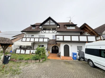 Außenansicht - Wohnung kaufen in Efringen-Kirchen - Schnucklige 2-Zimmer-Wohnung in ruhiger Lage