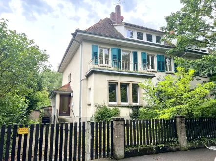  - Haus kaufen in Freiburg - Stadtvilla mit Charme in der Möslestraße