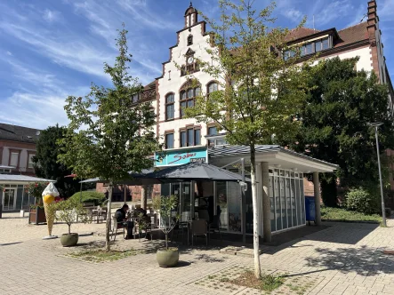 1 - Gastgewerbe/Hotel kaufen in Emmendingen - Lust auf neues PIZZA, SANDWICHES, SALATE, FOOD DELIVERY etc. Business?! Ab nur 44€ Miete p.M. zahlen