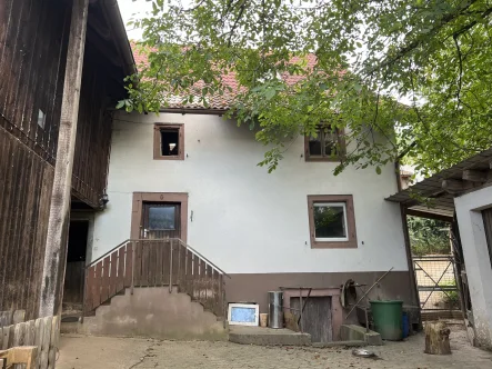 1 - Haus kaufen in Kandern - RENOVIEREN & EINZIEHEN oder ABRISS & NEUBAU: Gemütliches historisches Bauernhaus mit Ausbaupotenzial