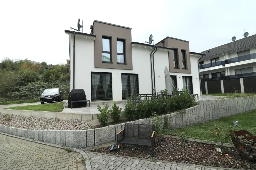 IMG_6631 - Haus kaufen in Rheinfelden - Neuwertige Doppelhaushälfte mit Terrasse, & Photovoltaik in schöner Lage von Rheinfelden-Karsau