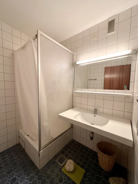 Badezimmer EG