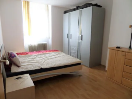 WG Zimmer - Wohnung mieten in Zell - WG Zimmer frisch renoviert, bereit zum Einzug!