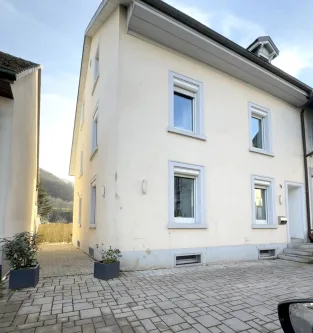  - Haus kaufen in Steinen - Modern saniertes Haus mit großem Grundstück in Höllstein - Randlage!