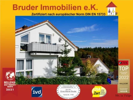 Fassade - Wohnung kaufen in Wilhelmsfeld - Wilhelmsfeld:  Angelhofweg 60, Blick übers Tal, 2-ZKB, keine K-Prov
