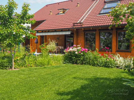 Chalet Flair - Haus kaufen in Kehl - Hochwertiges Eigenheim für Naturverbundene