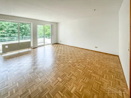 Wohnzimmer - Wohnung mieten in Kehl - Helle 4-Zimmerwohnung im 2. Stock in Kehl