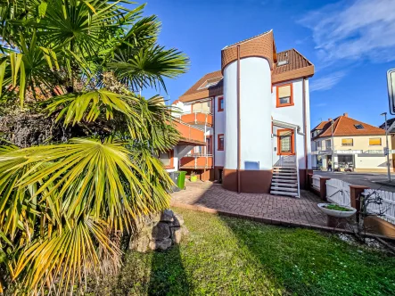 Ansicht - Haus kaufen in Kehl - Großzügiges 2- bis 3-Familienwohnhaus in Kehl-Stadt