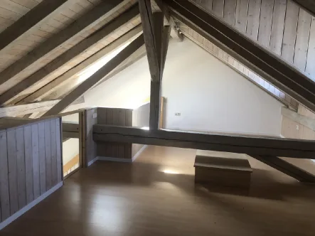 Bild1 - Wohnung mieten in Schopfheim - Individuelle 2,5 Zimmer-Galeriewohnung