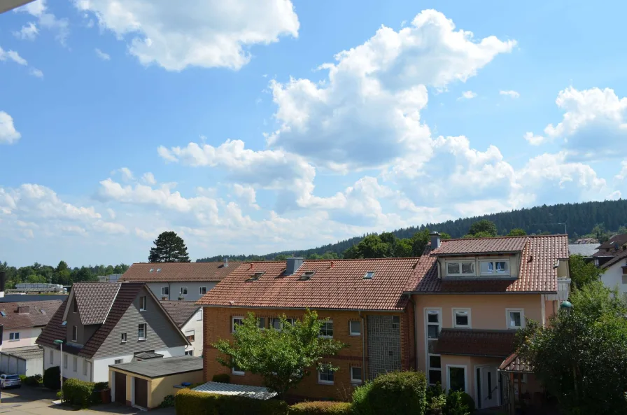 Ausblick vom Balkon - Wohnung kaufen in Freudenstadt - Gepflegte Wohnung mit Balkon und Garage