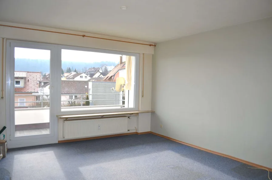 Wohnzimmer - Wohnung kaufen in Freudenstadt - Gemütliche Wohnung mit Balkon und Garage