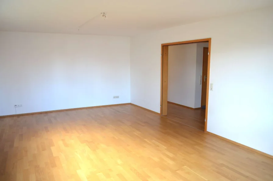 Wohnzimmer  - Wohnung mieten in Freudenstadt - Bezugsfertige Wohnung mit Balkon und Garage im Herrenfeld