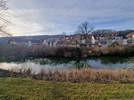 Blick von Balkon - Wohnung kaufen in Heidenheim - Energieeffizenzklasse A+ (W01) Attraktive und stadtnahe Eigentumswohnung in Heidenheim-Mergelstetten 