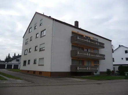 P1110392 - Wohnung mieten in Muggensturm - großzügige 2-Zi-Wohnung mit ca. 80 m², Balkon und Garage