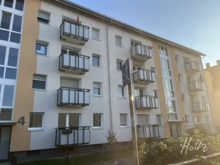 IMG_005230 - Wohnung mieten in Mannheim - Gut geschnittene 3-Zimmer-Wohnung In Mannheim - sofort frei !!