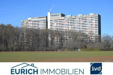 Hausansicht - Wohnung kaufen in Stuttgart - ***BARRIEREFREI UND ALLTAGSTAUGLICH***