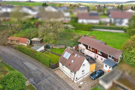 Übersicht - Haus kaufen in Kürnbach - Zwei Häuser, mehrere Möglichkeiten! Gestalten Sie Ihren Wohntraum in idyllischer Umgebung!