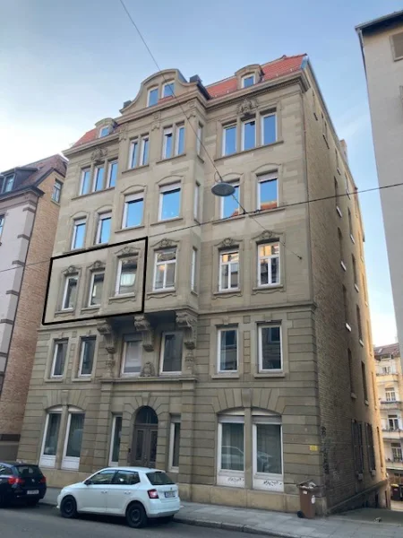 Bild1 - Wohnung kaufen in Stuttgart - Charmante und stilvolle 4,5-Zimmer-Altbau-Wohnung im Heusteigviertel