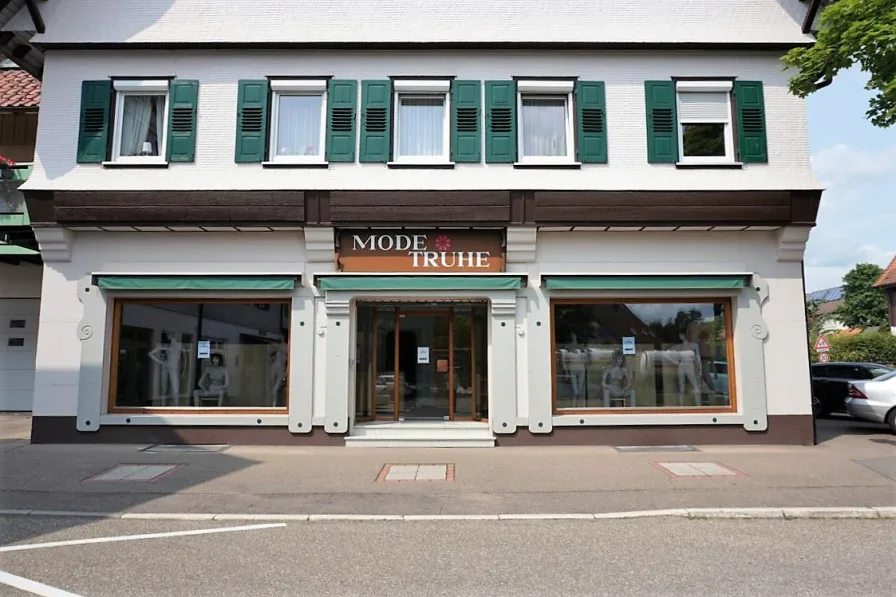 Hausansicht - Büro/Praxis mieten in Baiersbronn - Repräsentatives Ladengeschäft im Herzen von Baiersbronn