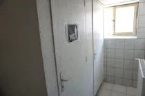 gemeinschaftliche Toiletten im UG