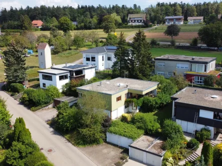 Hausansicht - Haus kaufen in Dornstetten - Familienfreundlicher Bungalow in ruhiger Lage mit Panoramablick in Dornstetten-Hallwangen