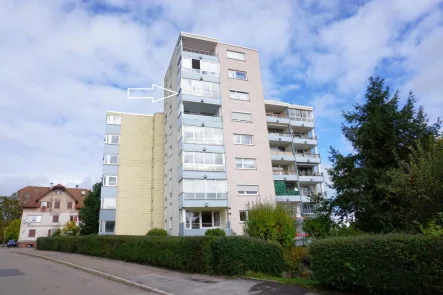 Gebäudeansicht Rückseite - Wohnung kaufen in Freudenstadt - Geräumige 3-Zimmer-Wohnung mit sonnigem Balkon und herrlichem Ausblick