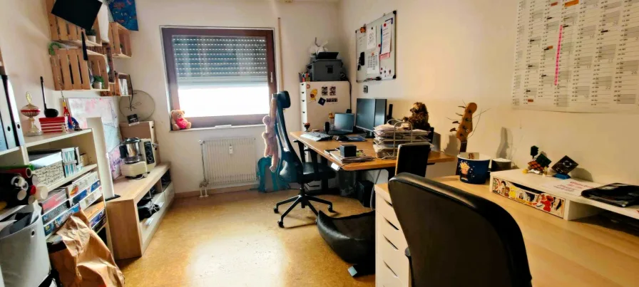 Kinderzimmer/Büro