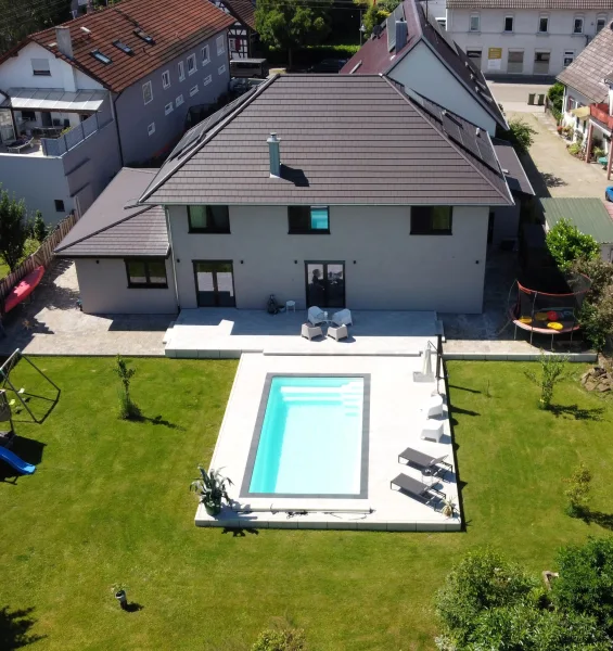 Pool und Garten Neubau