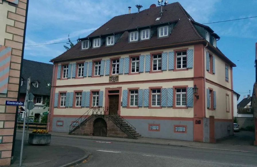 Außenansicht - Wohnung mieten in Friesenheim-Schuttern - IMA-Immobilien bietet eine charmante 3 Zimmer DG Wohnung in Friesenheim-Schuttern