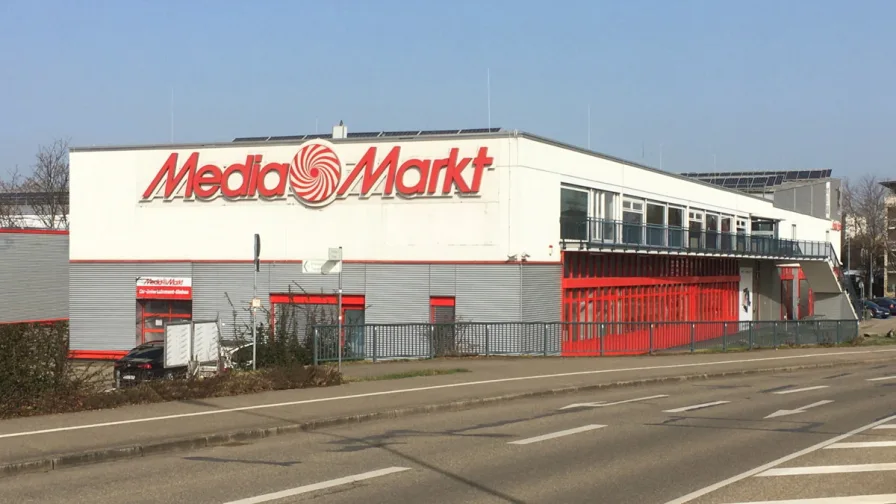 Außenansicht - Sonstige Immobilie mieten in Freiburg - Vielseitige Gewerbefläche beim Media Markt