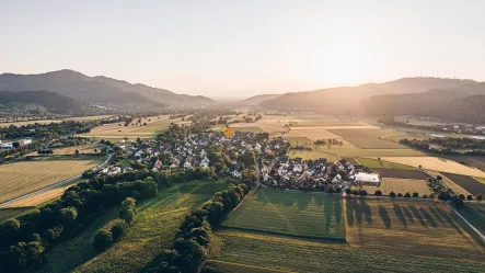 Blick über das Dreisamtal in Richtung Freiburg - Wohnung kaufen in Zarten - Gartenwohnung mit Süd-Ost-Terrasse im Dreisamtal