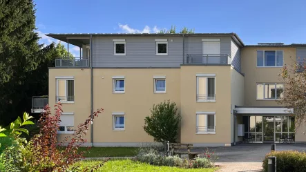 Außenansicht - Wohnung kaufen in Freiburg i. Br. - Vermietete 2-Zimmer-Wohnung in ruhiger Lage von Freiburg-Waldsee