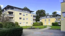 Die Wohnung befindet sich in einem ruhig gelegenen Wohnquartier für Senioren