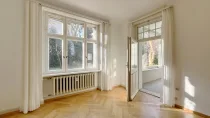 Zugang zur Loggia über das Wohnzimmer