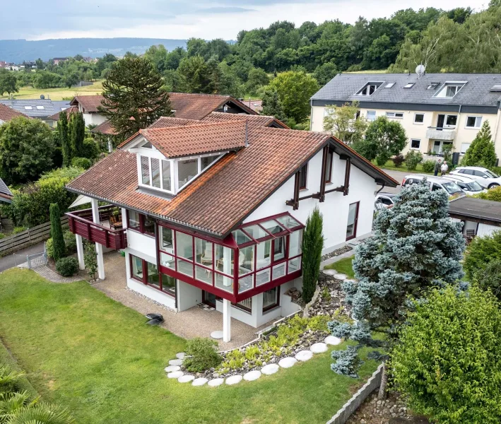   - Haus kaufen in Gaienhofen - Exklusives Einfamilienhaus mit Panorama Bodenseeblick – Werkstatt und Garage inklusive!