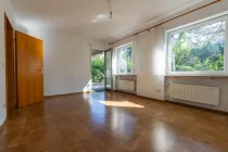 Arbeitszimmer/Schlafzimmer EG