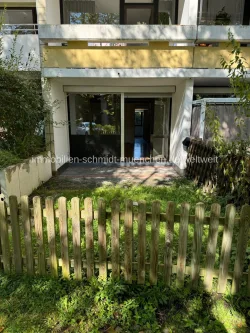 Terrasse mit Gartenanteil - Wohnung kaufen in Unterhaching - Freie 2-Zimmer-WohnungKapitalanlage oder Eigennutzung